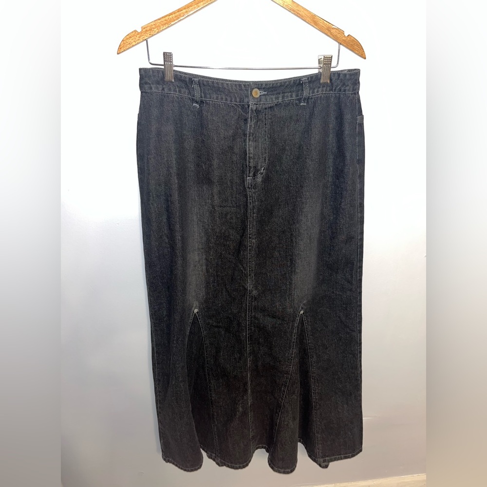 Jeanology women’s maxi denim skirt size 12